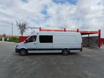 Mercedes-Sprinter
