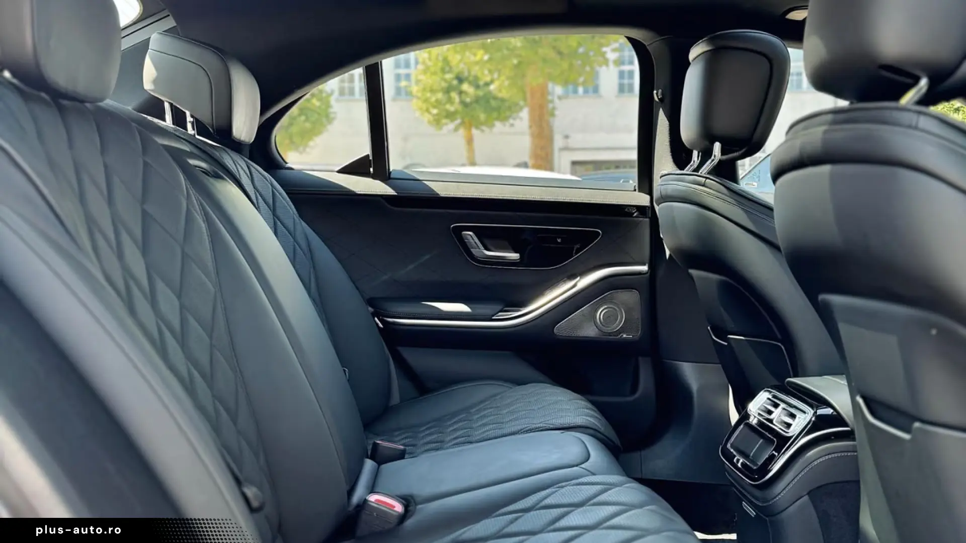 Mercedes-Benz S 580 e W223   AMG LINE • PANO