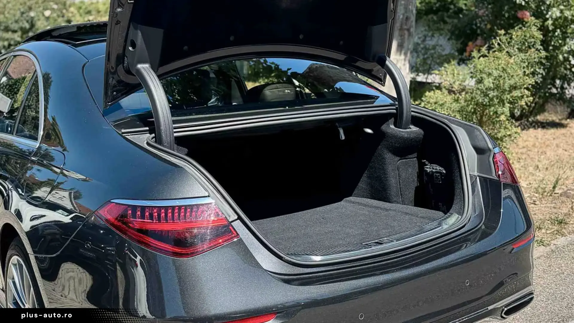 Mercedes-Benz S 580 e W223   AMG LINE • PANO