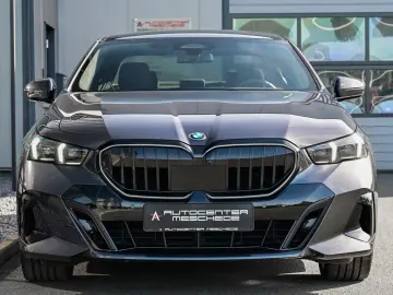 BMW 550e xDrive G60   M SPORT PRO B&W PANO HUD 360