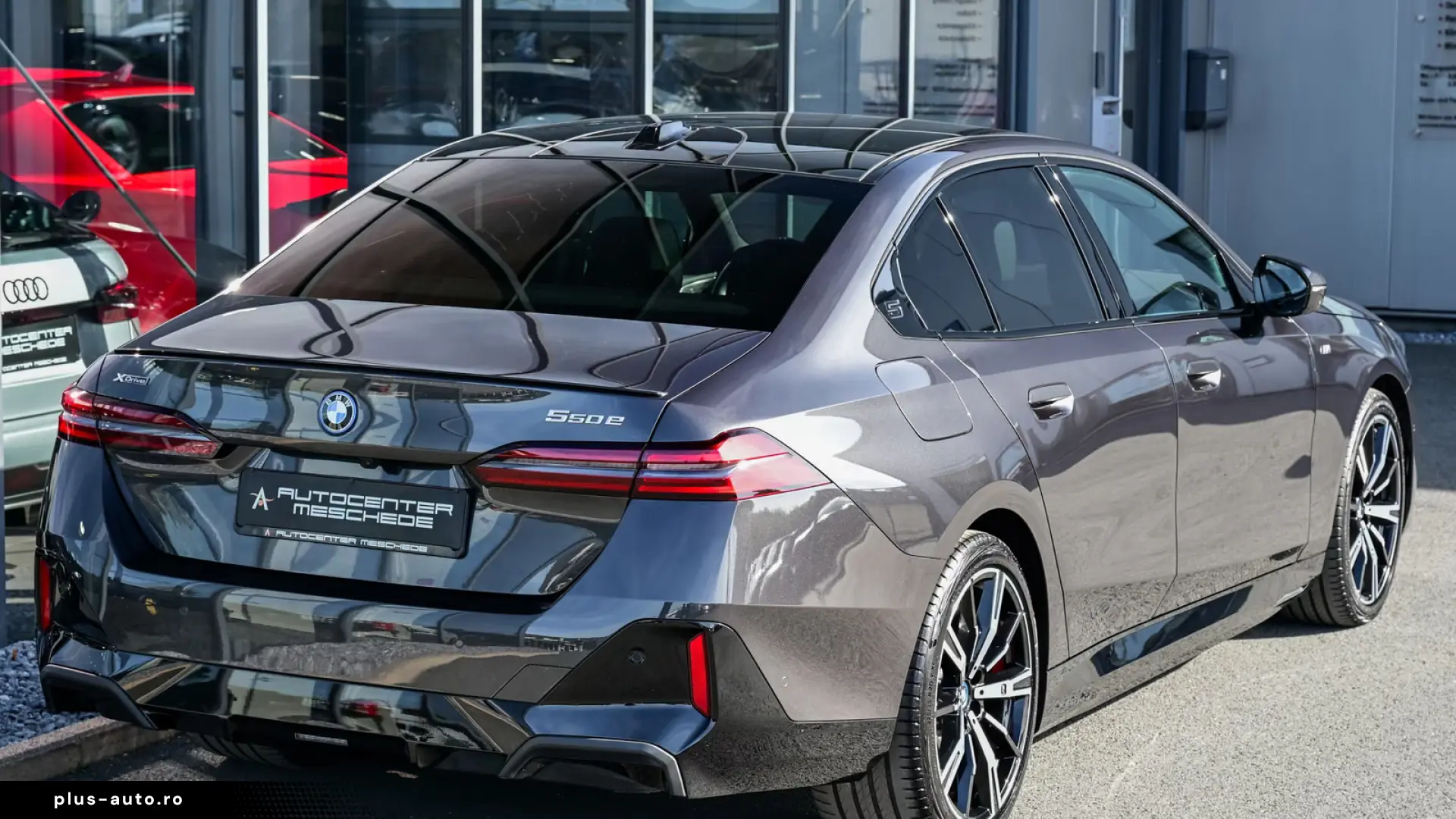 BMW 550e xDrive G60   M SPORT PRO B&W PANO HUD 360