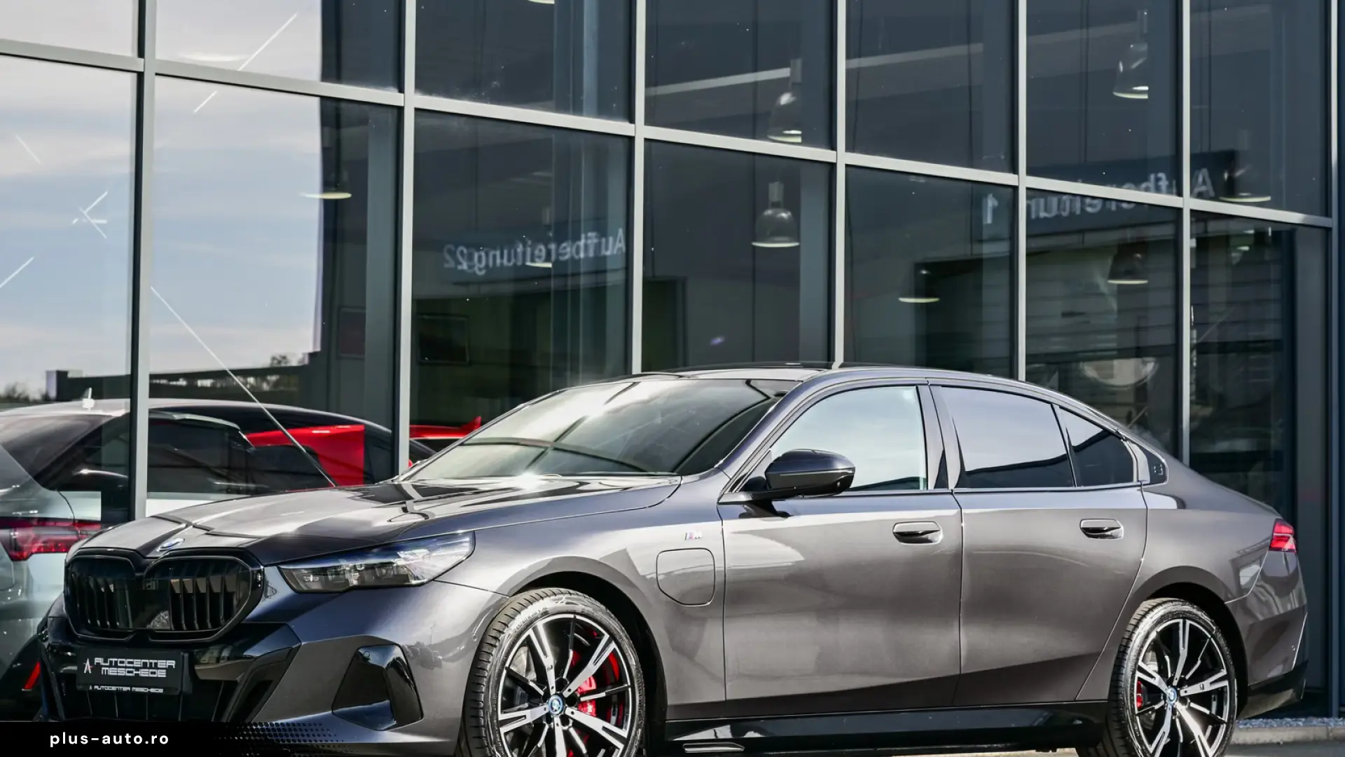 BMW 550e xDrive G60   M SPORT PRO B&W PANO HUD 360