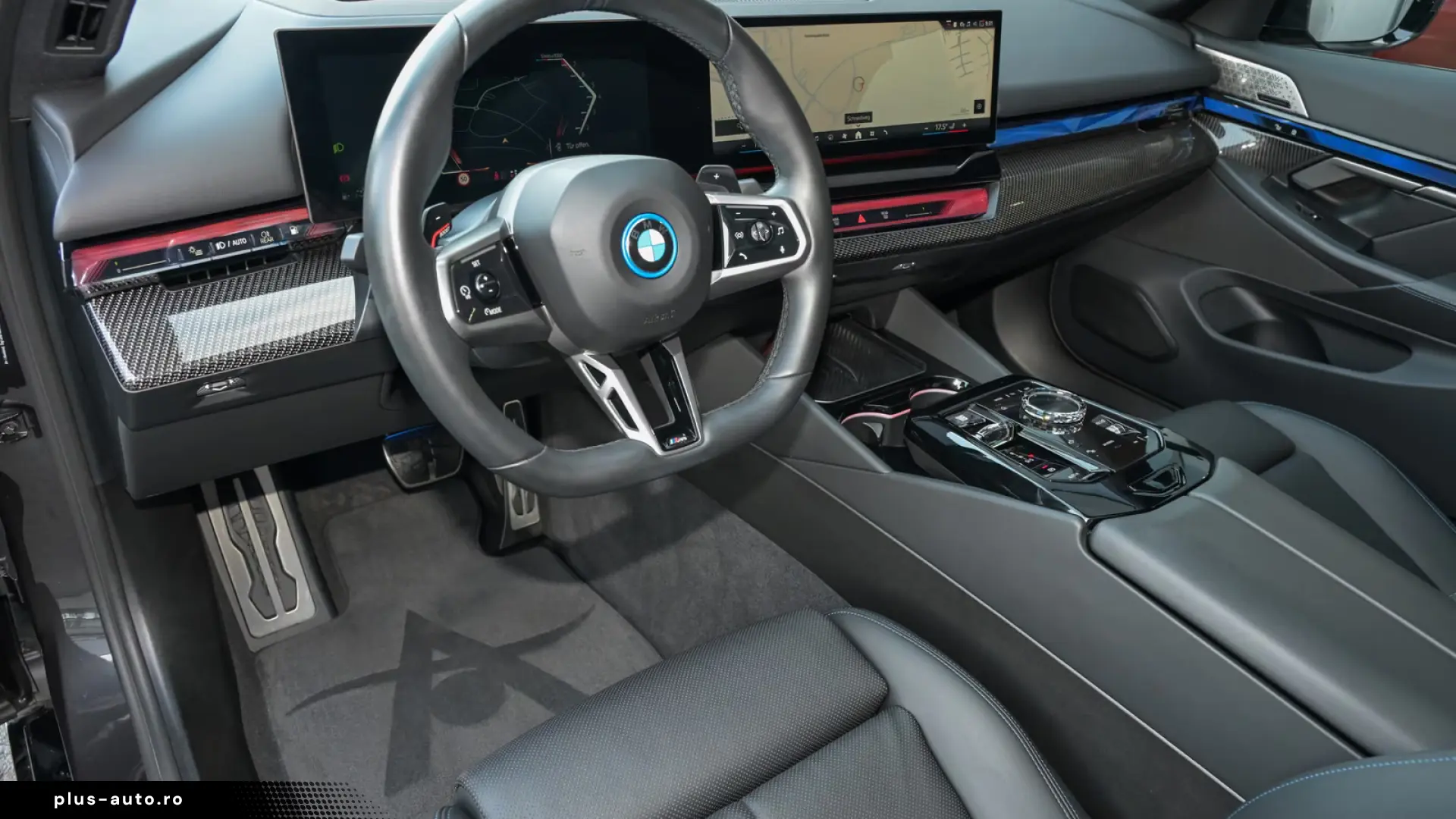 BMW 550e xDrive G60   M SPORT PRO B&W PANO HUD 360