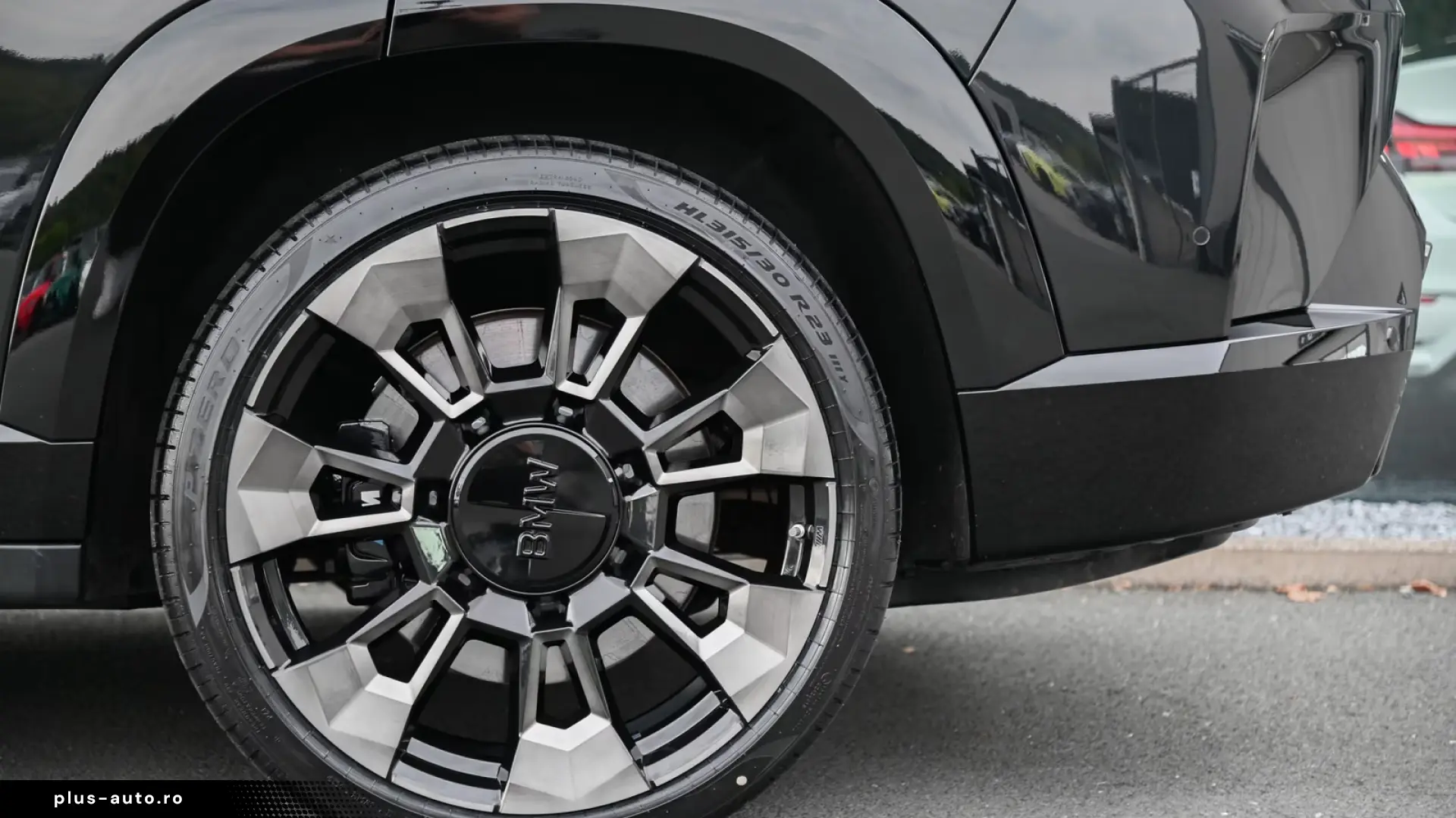 BMW XM G09   V8 BOWERS & WILKINS • MASAJ • SOFT CLOSE