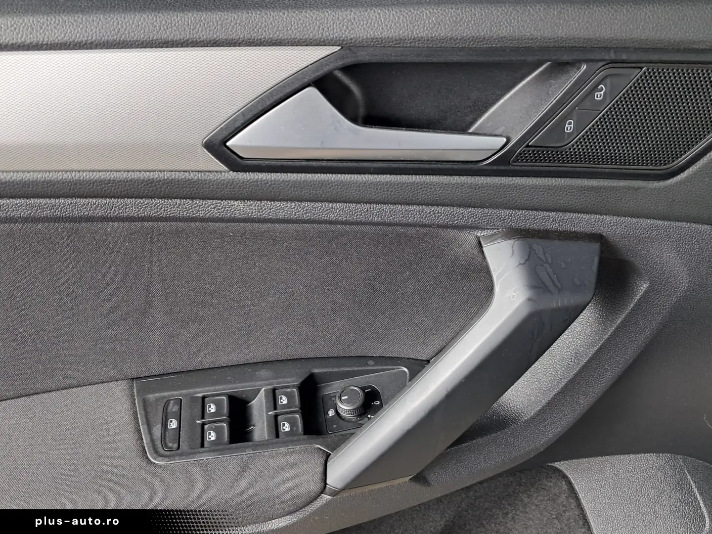 VOLKSWAGEN TIGUAN TRENDLINE 1.5TSI ACT DSG 150CP 2020