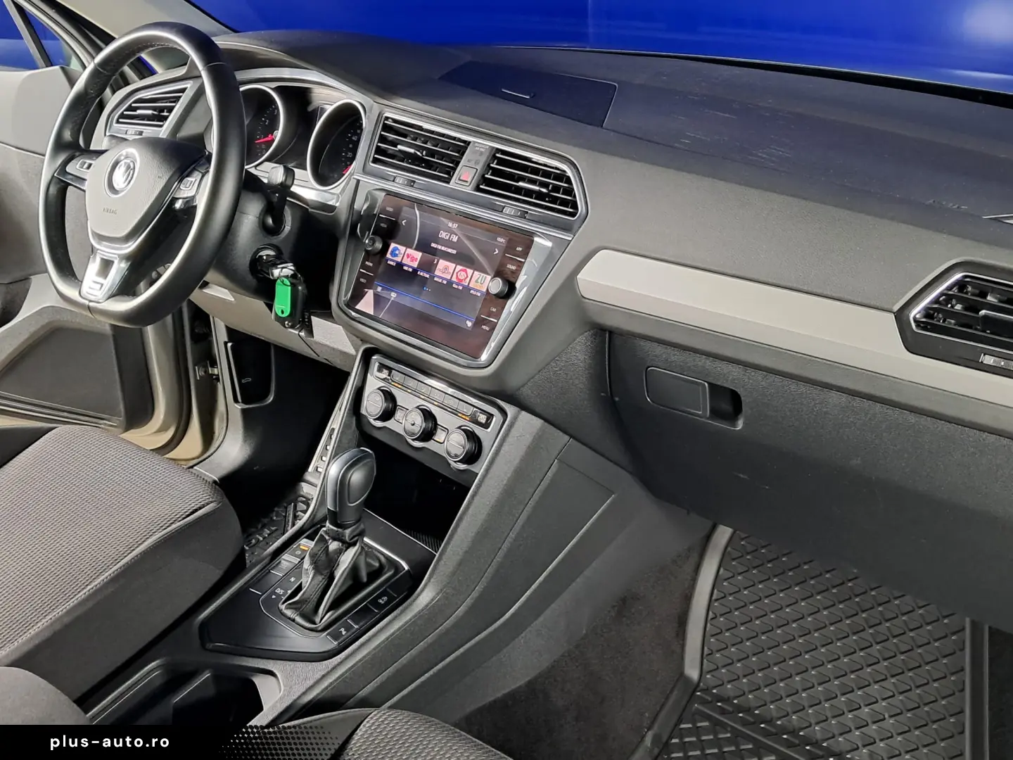 VOLKSWAGEN TIGUAN TRENDLINE 1.5TSI ACT DSG 150CP 2020