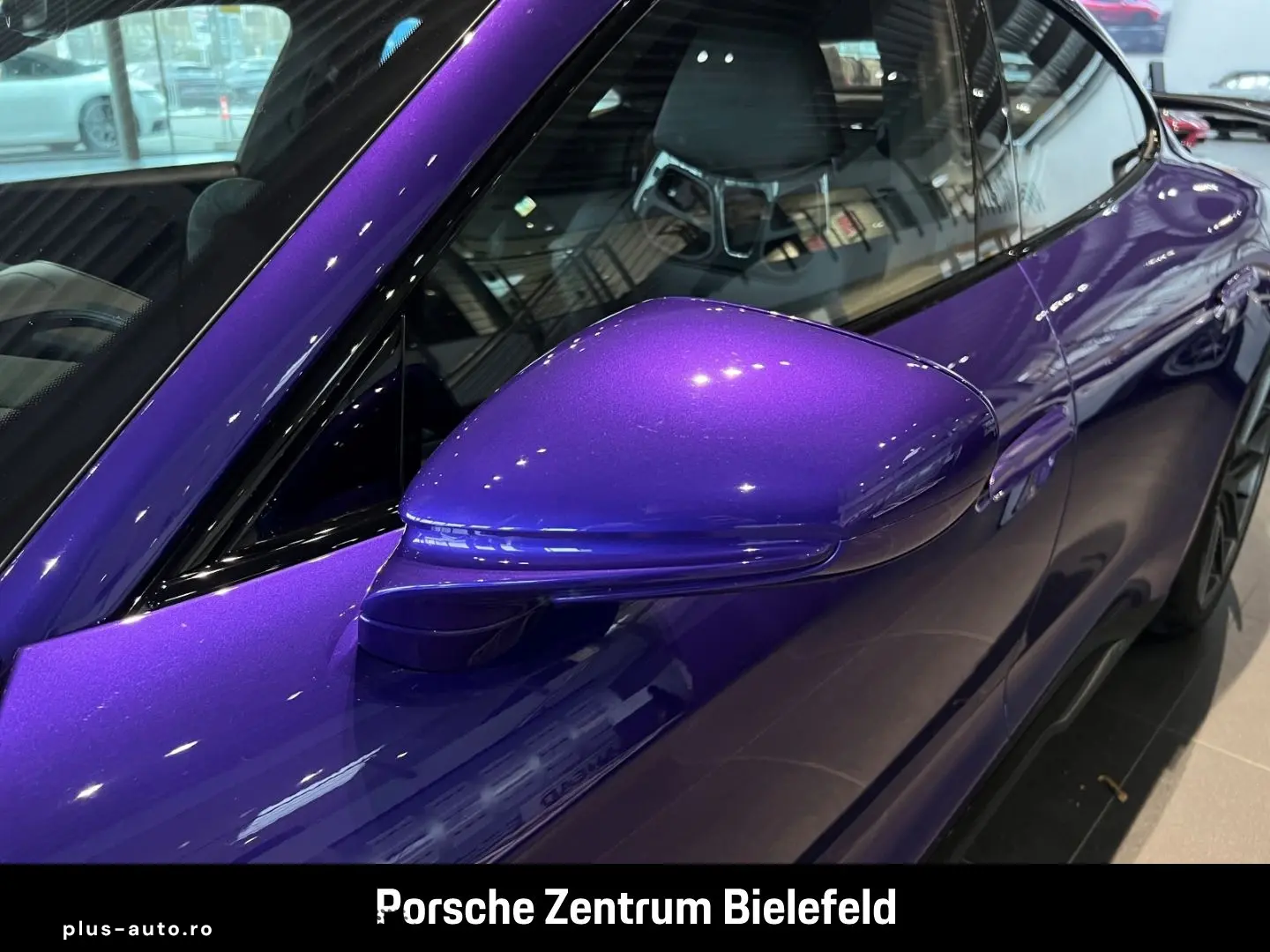 PORSCHE Taycan Turbo GT mit Weissach-Paket Purplesky LED
