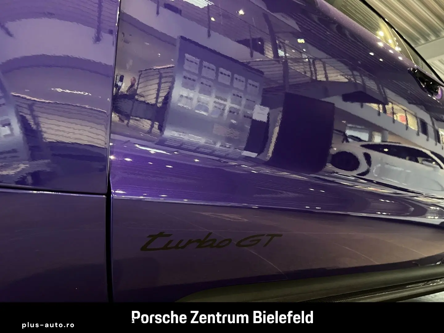 PORSCHE Taycan Turbo GT mit Weissach-Paket Purplesky LED