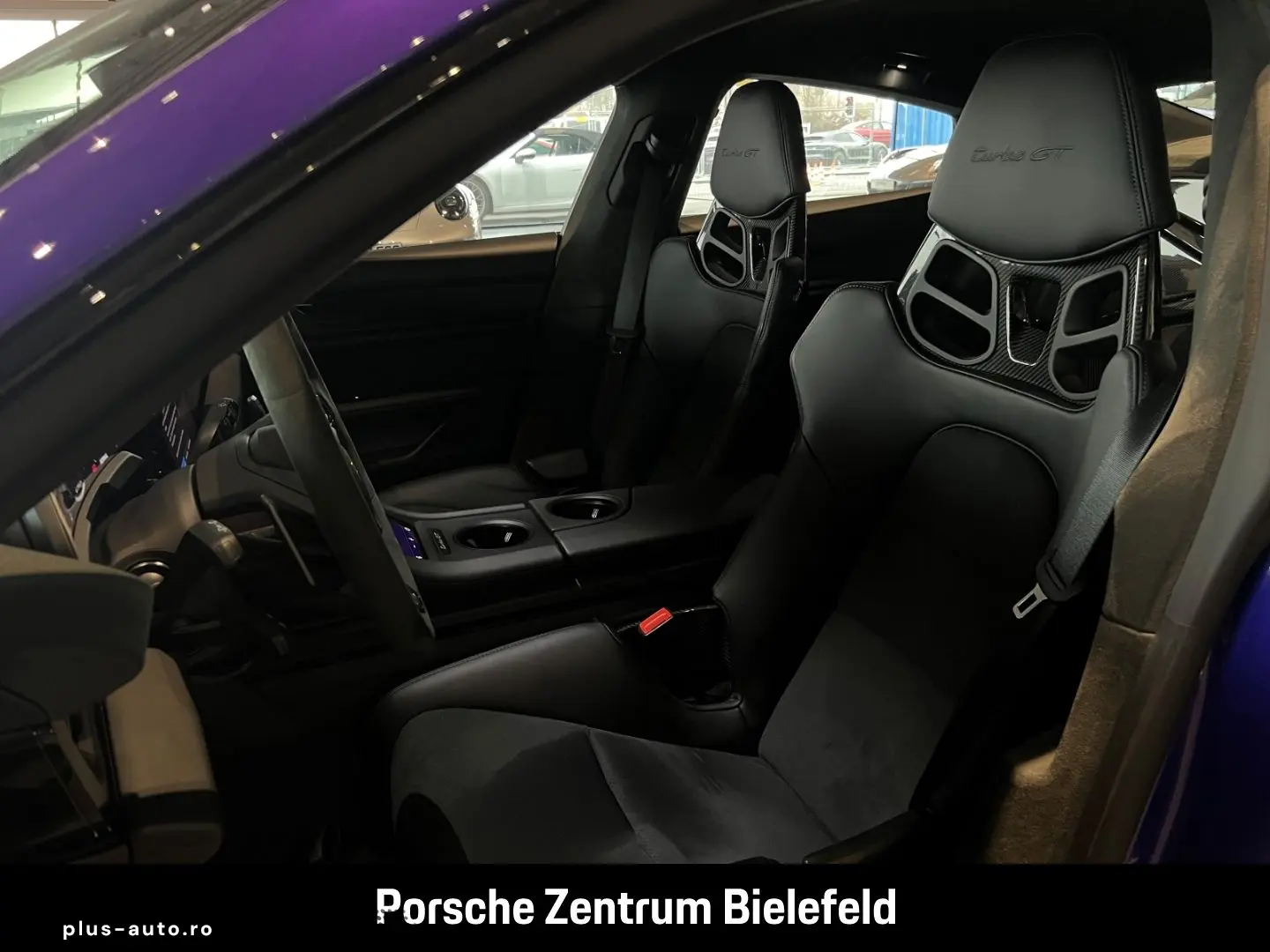 PORSCHE Taycan Turbo GT mit Weissach-Paket Purplesky LED
