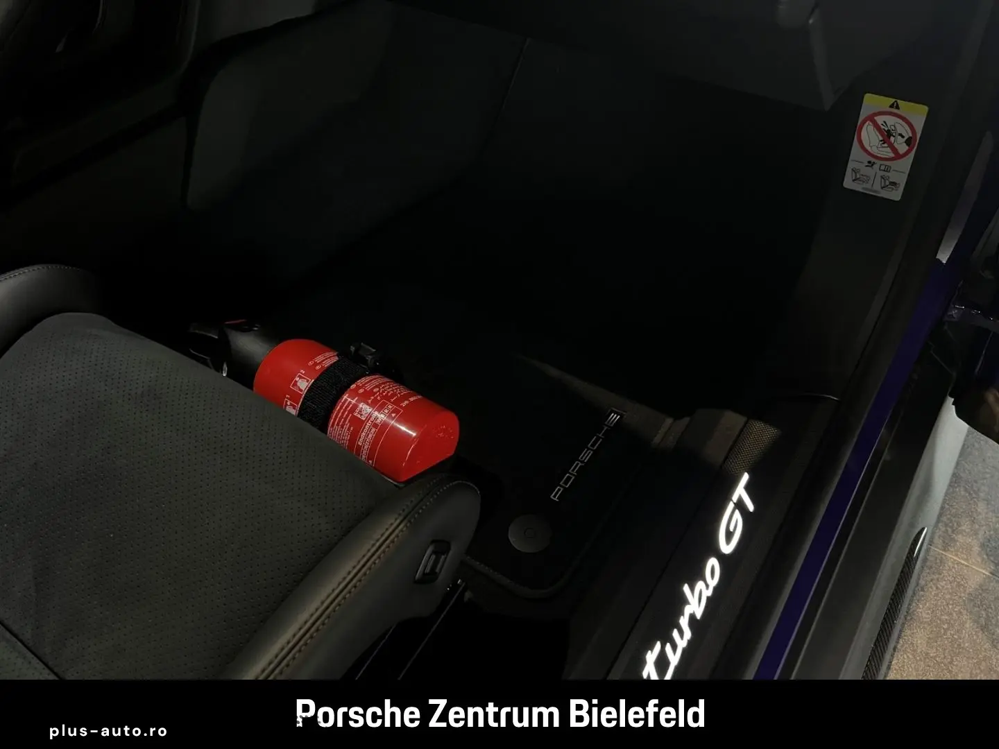 PORSCHE Taycan Turbo GT mit Weissach-Paket Purplesky LED