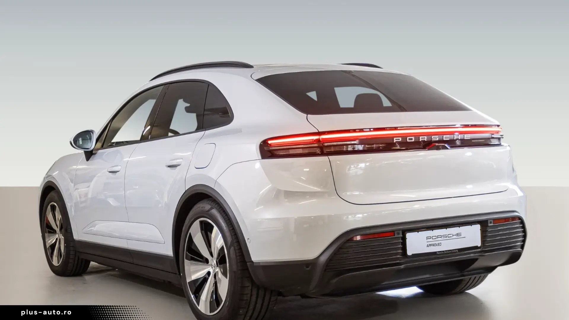 Porsche Macan 4 Abstandstempomat LED-Matrix