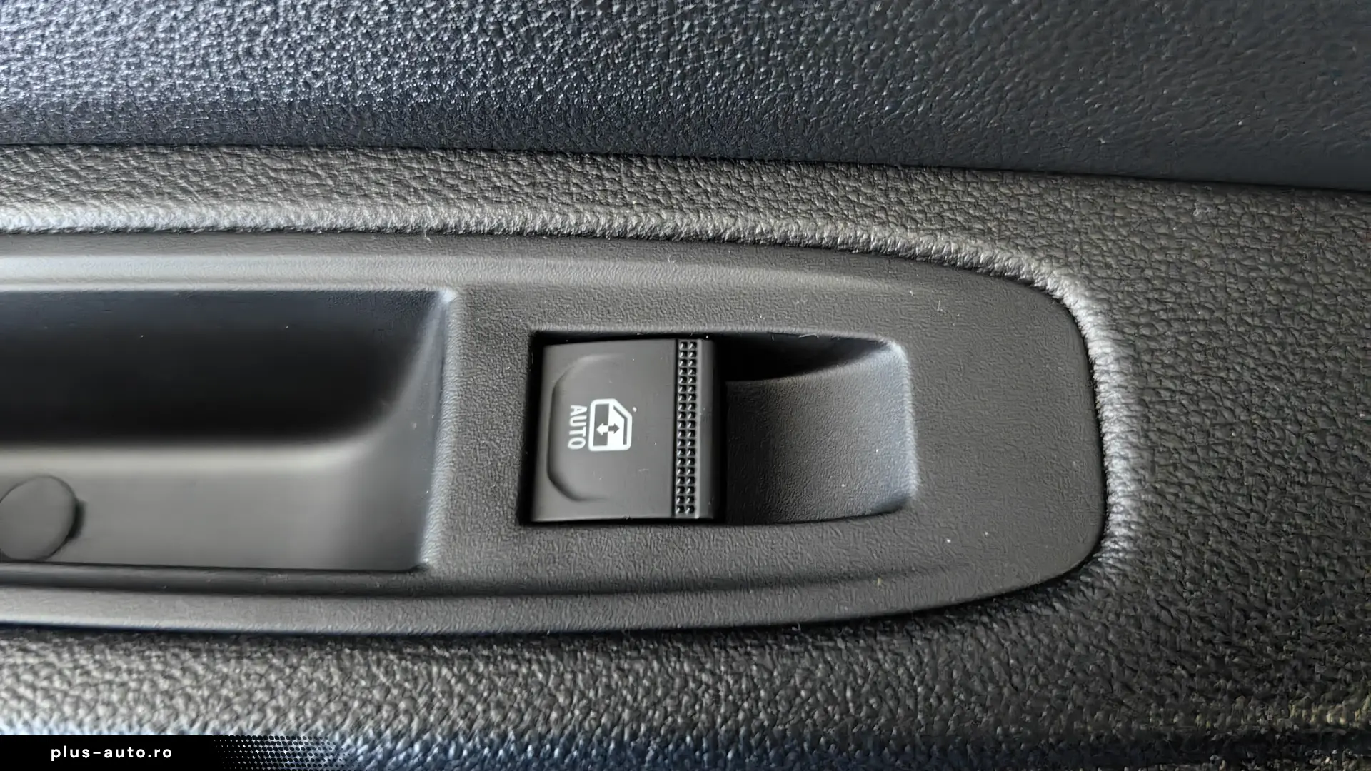 Duster Extreme FULLHybrid 155 CP Automată Cold Pack 2 Cameră
