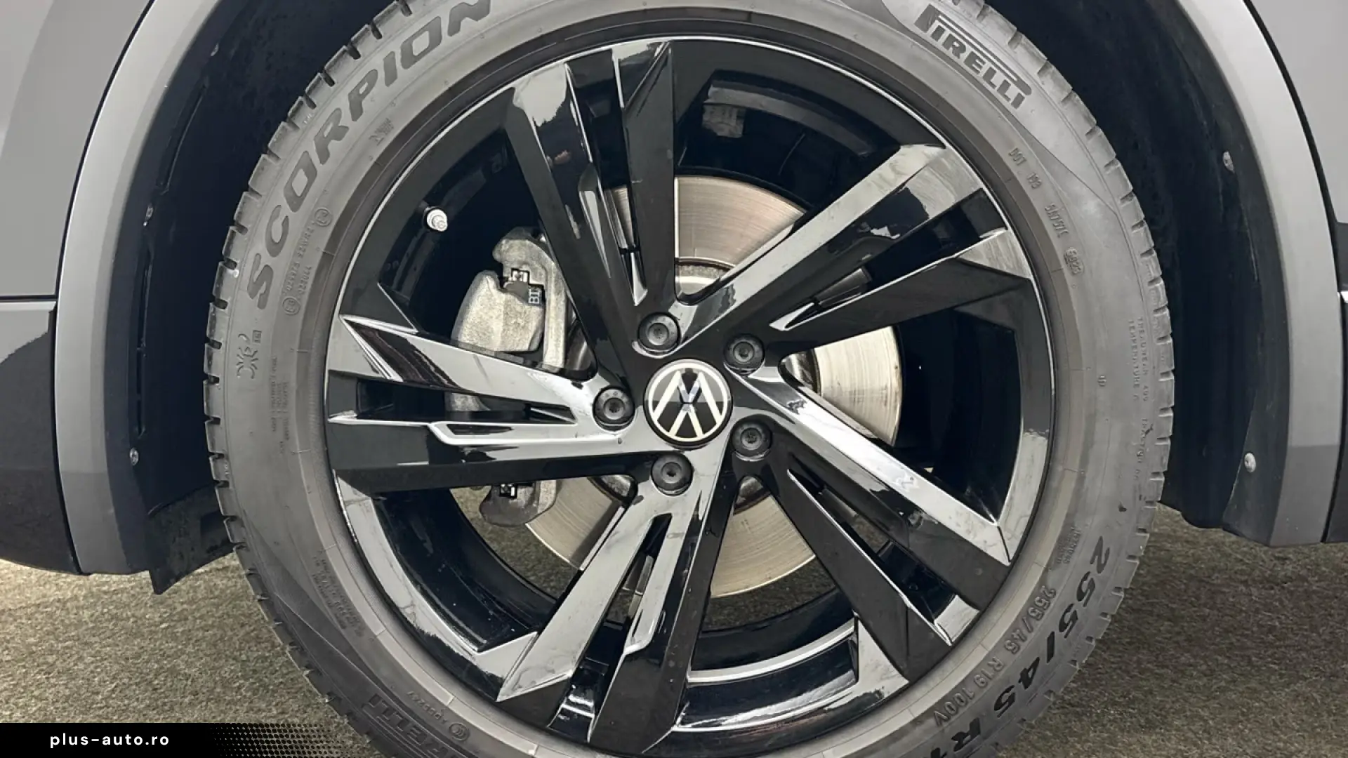 Volkswagen Tiguan R-Line 2.0 TSI DSG 4M
