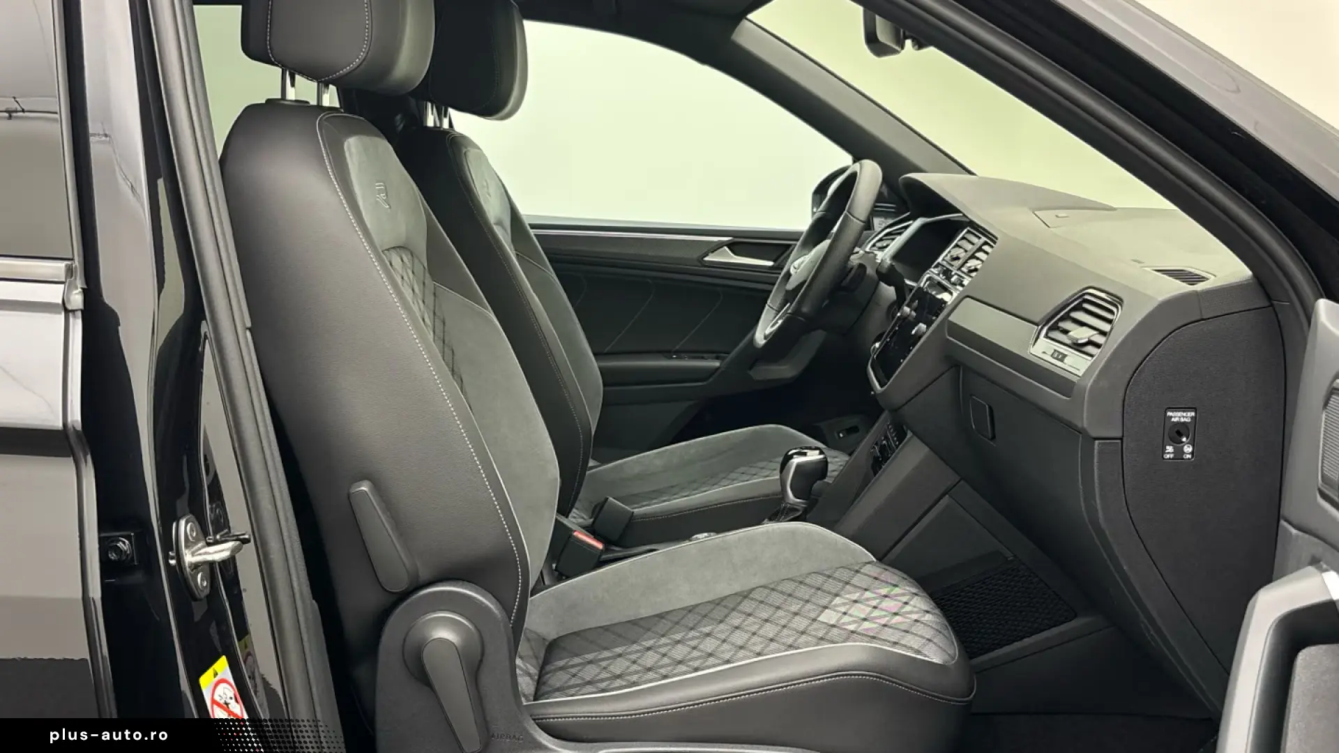 Volkswagen Tiguan R-Line 2.0 TSI DSG 4M