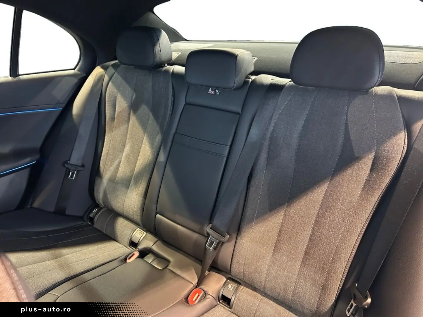 MERCEDES-BENZ E 300 e EQ Avantgarde