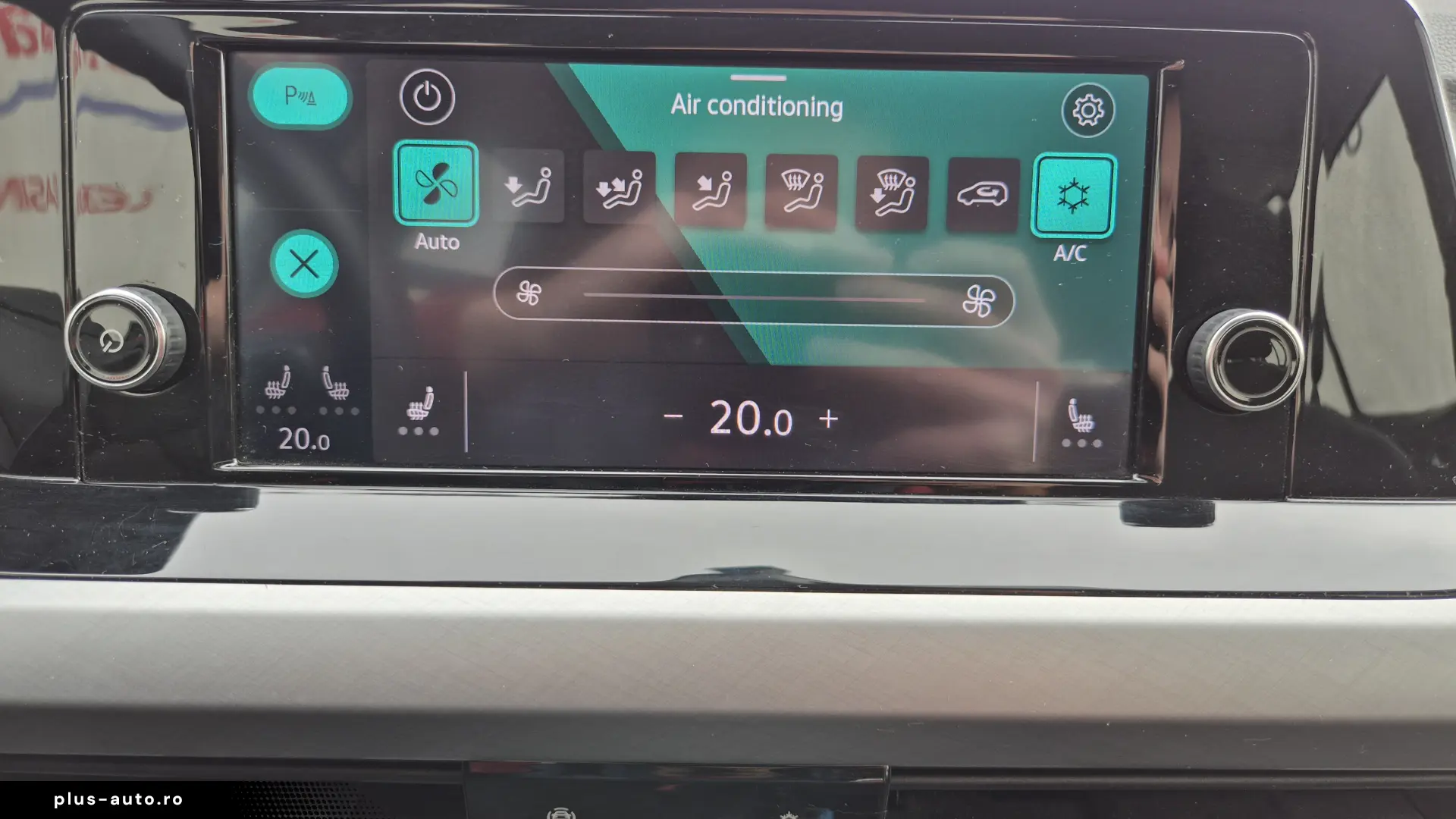 Volkswagen Golf 1.0 eTSI MHEV 110CP DSG Life