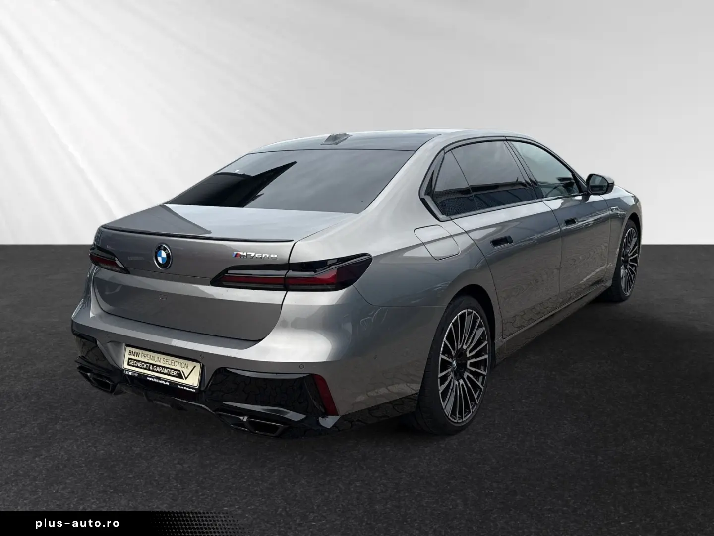 BMW M760e xDrive SkyLounge B&WDiamond DAProf. 21 LMR