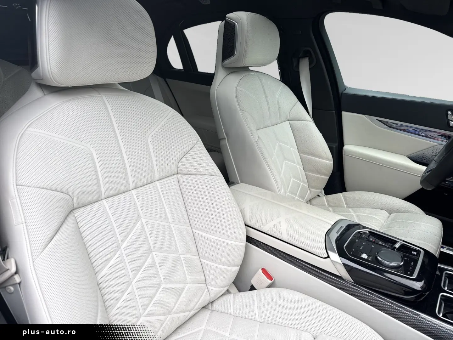 BMW M760e xDrive SkyLounge B&WDiamond DAProf. 21 LMR