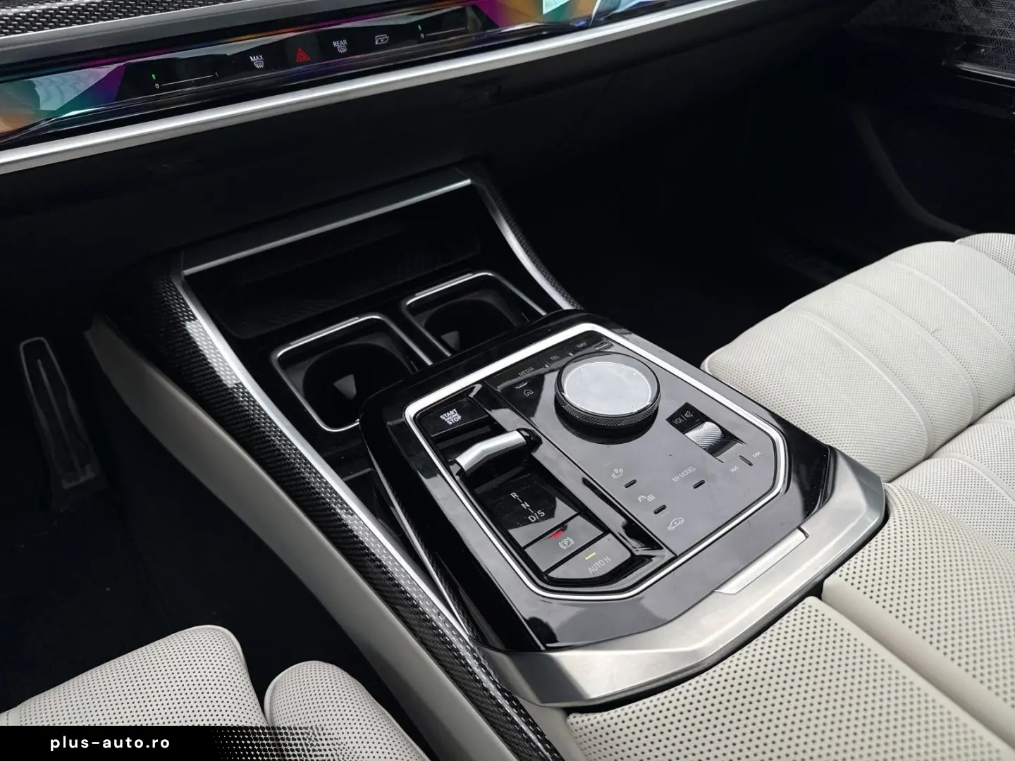 BMW M760e xDrive SkyLounge B&WDiamond DAProf. 21 LMR