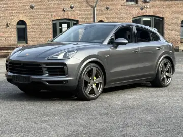 Porsche Cayenne E-Hybrid Coupe 22 ZOLL
