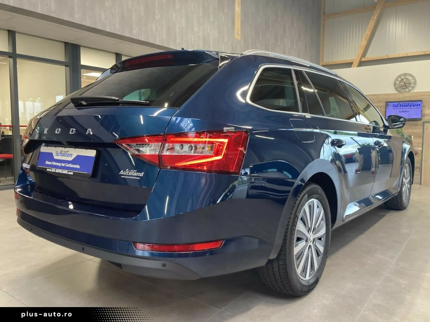 SKODA Superb 2022 — imagine 4