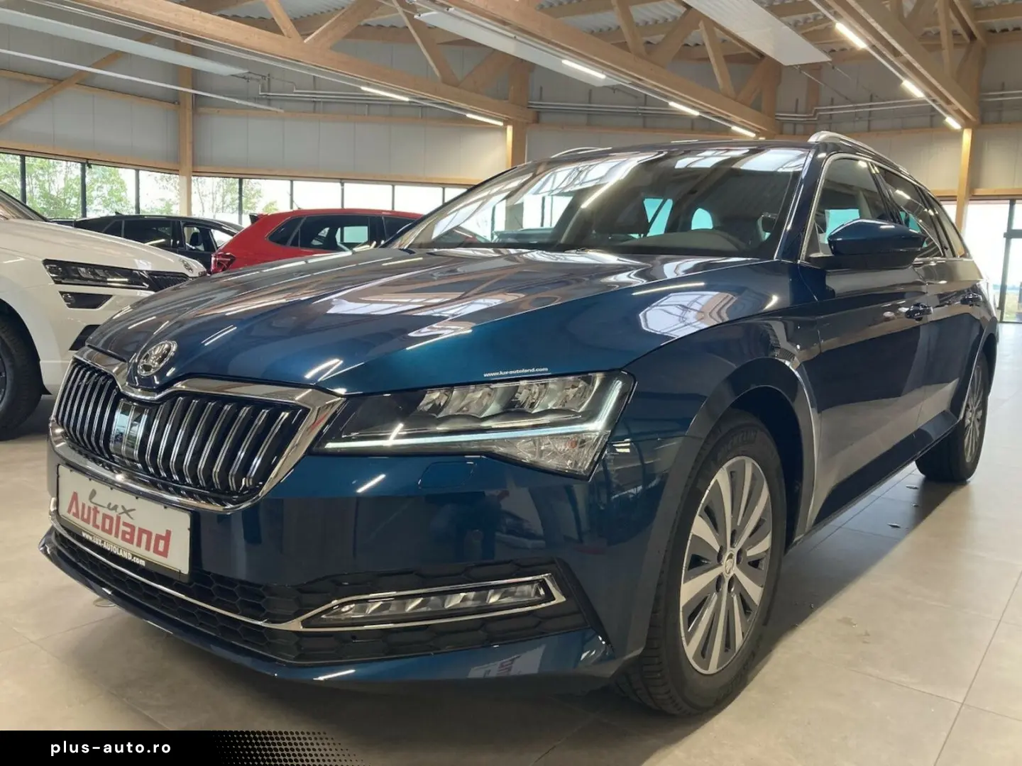 SKODA Superb 2022 — imagine 18