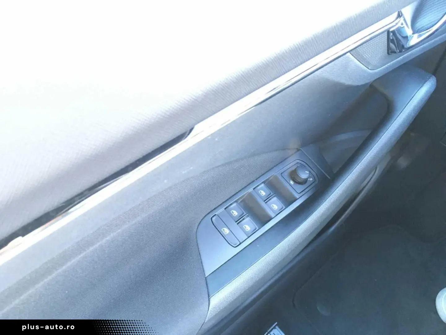 SKODA Kamiq 2022 — imagine 10