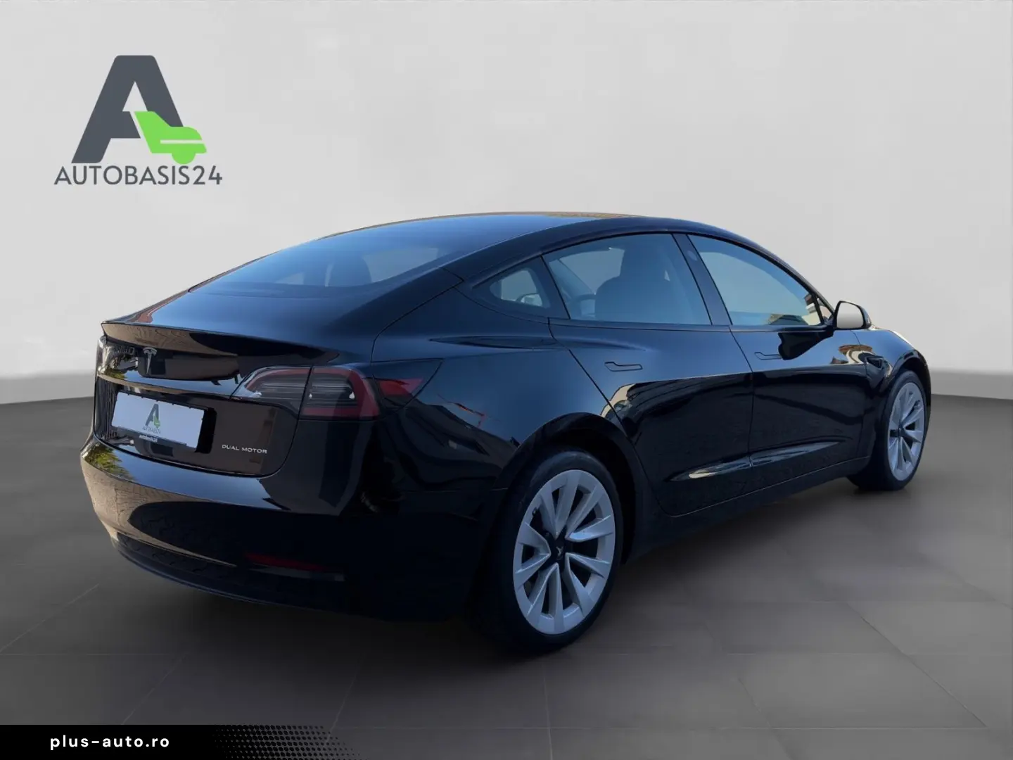 TESLA Model 3 Long Range Dual AWD