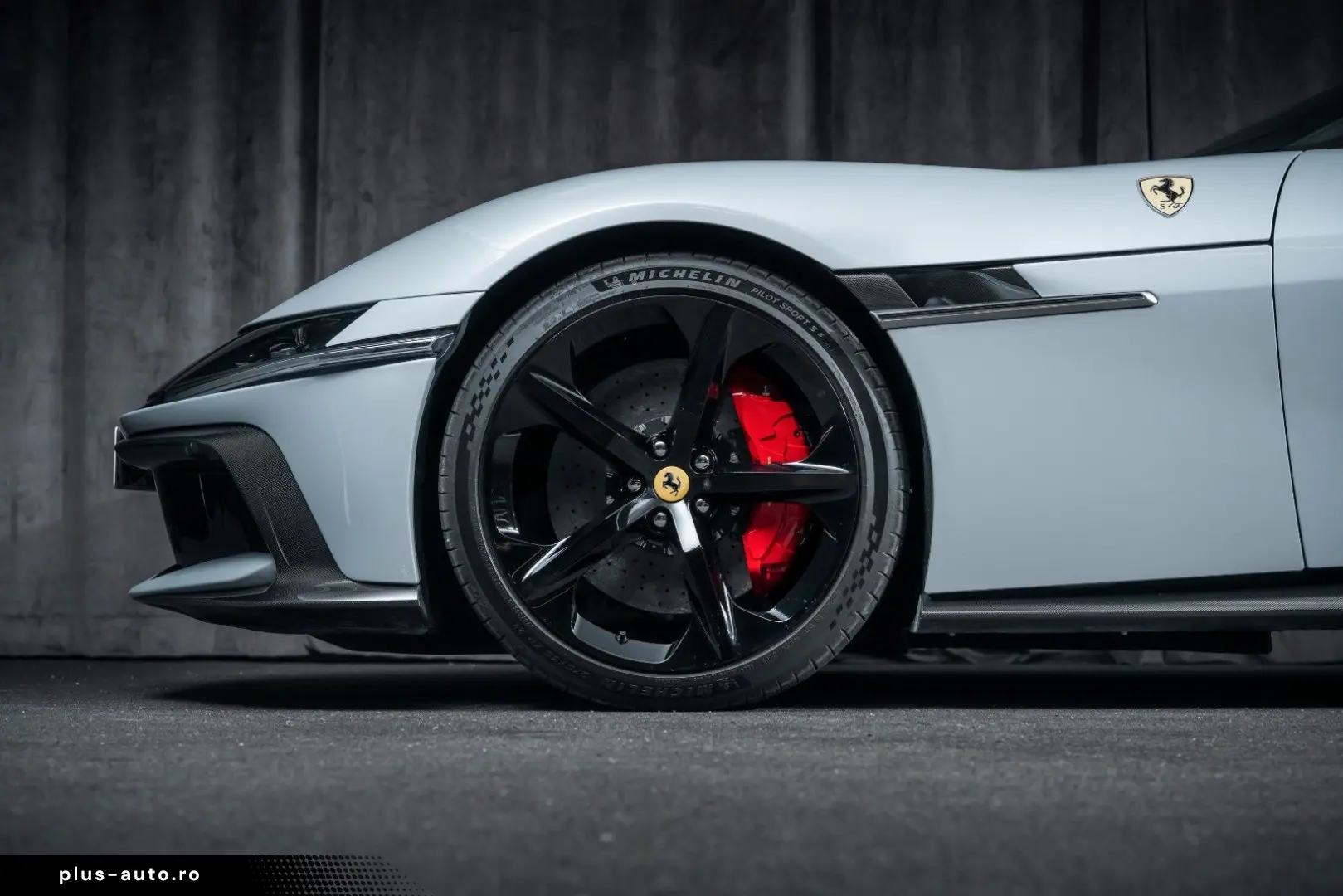 FERRARI 12Cilindri