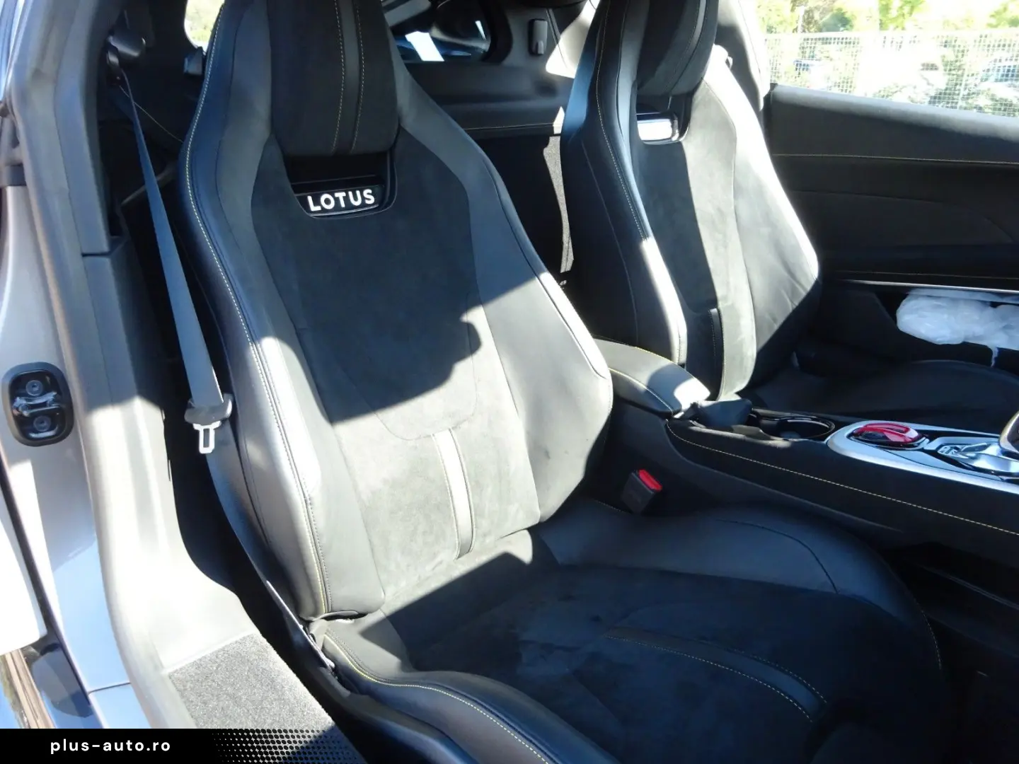 LOTUS Emira 364PS Autm. First Edition Alcantara Navi