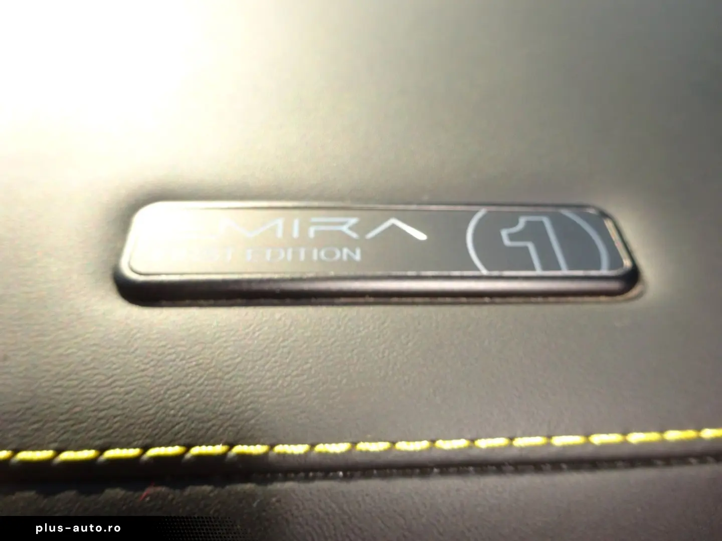 LOTUS Emira 364PS Autm. First Edition Alcantara Navi