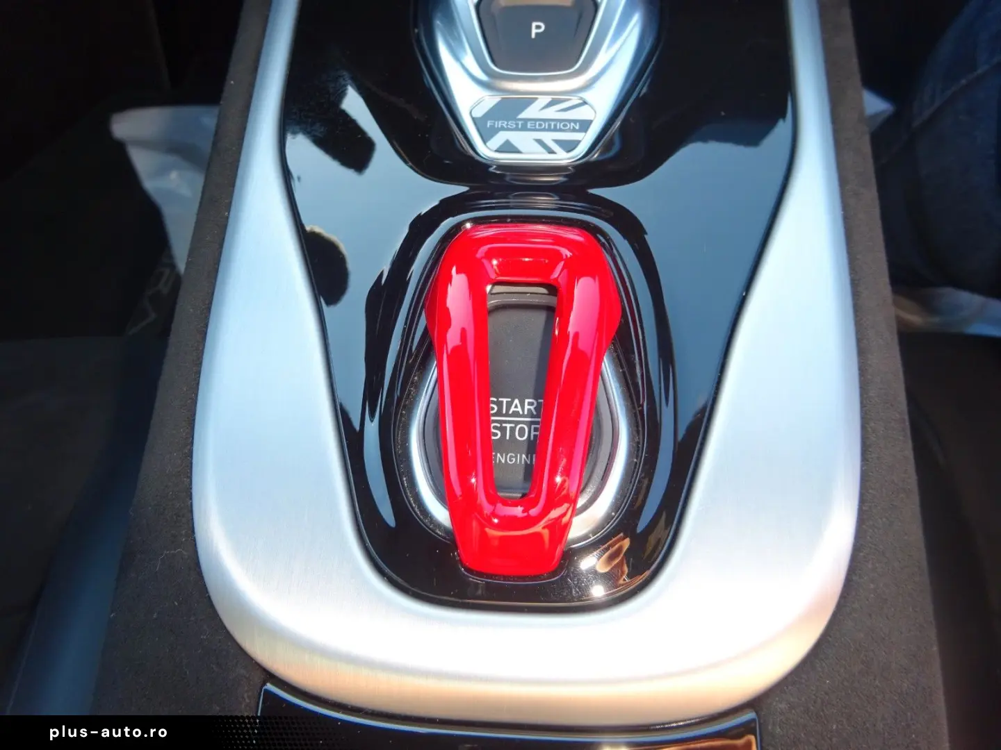 LOTUS Emira 364PS Autm. First Edition Alcantara Navi