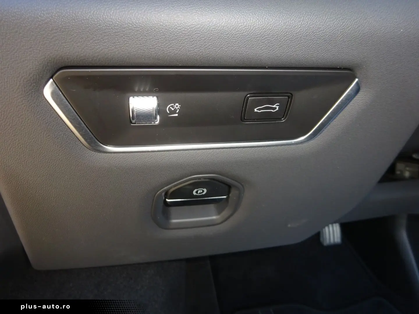 LOTUS Emira 364PS Autm. First Edition Alcantara Navi
