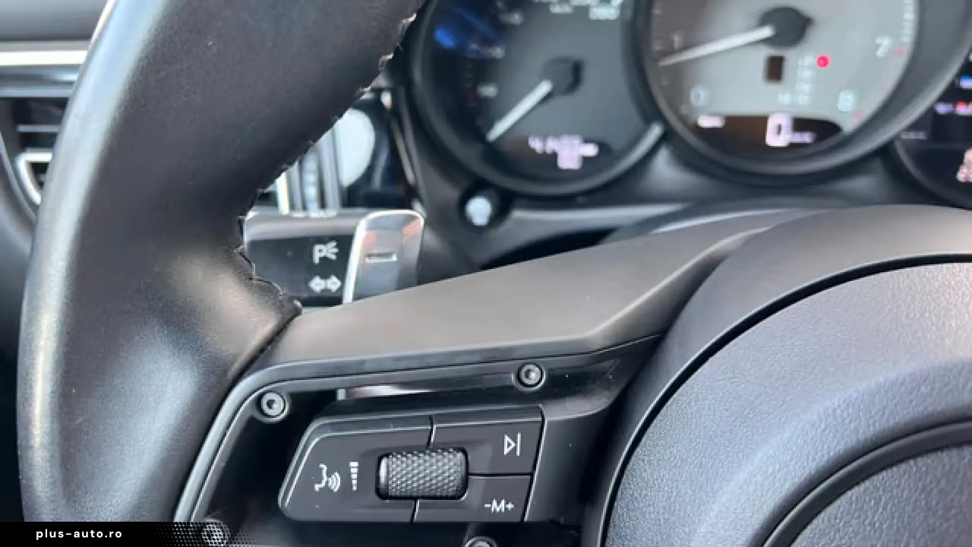 Porsche Macan S DE-FZG LUFT 75L AHK 21  RS