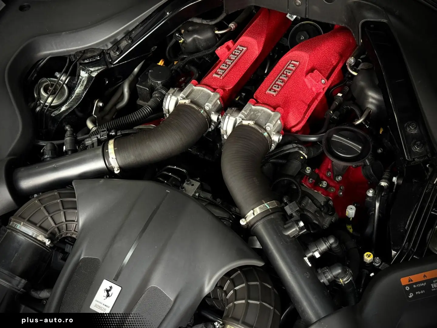 FERRARI Roma MagneRide BeifahrerDispl JBL Carbon