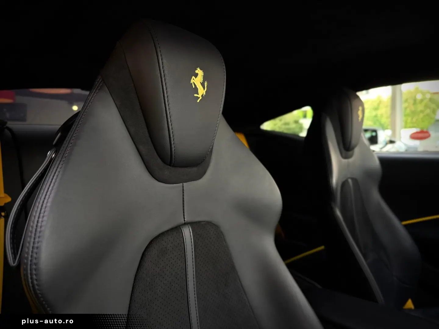 FERRARI Roma MagneRide BeifahrerDispl JBL Carbon