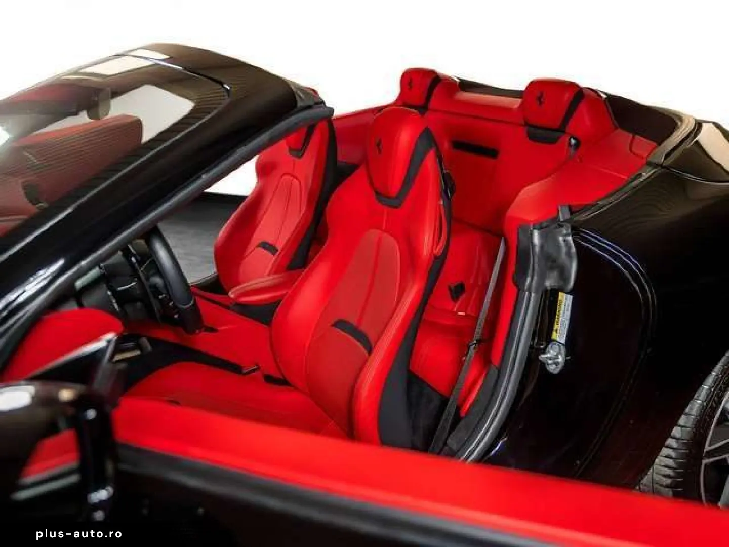 FERRARI Ferrari Roma Spider