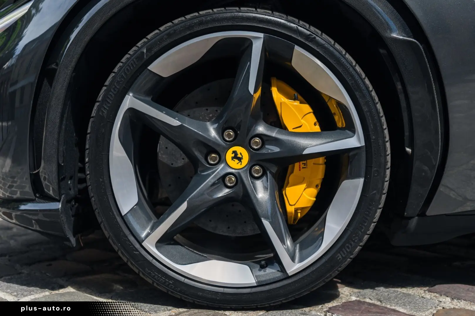 FERRARI Purosangue V12 DCT 4WD