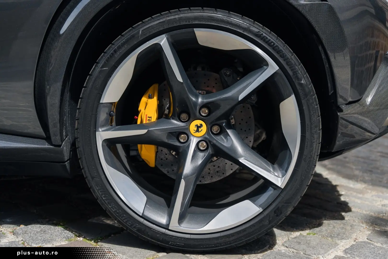 FERRARI Purosangue V12 DCT 4WD