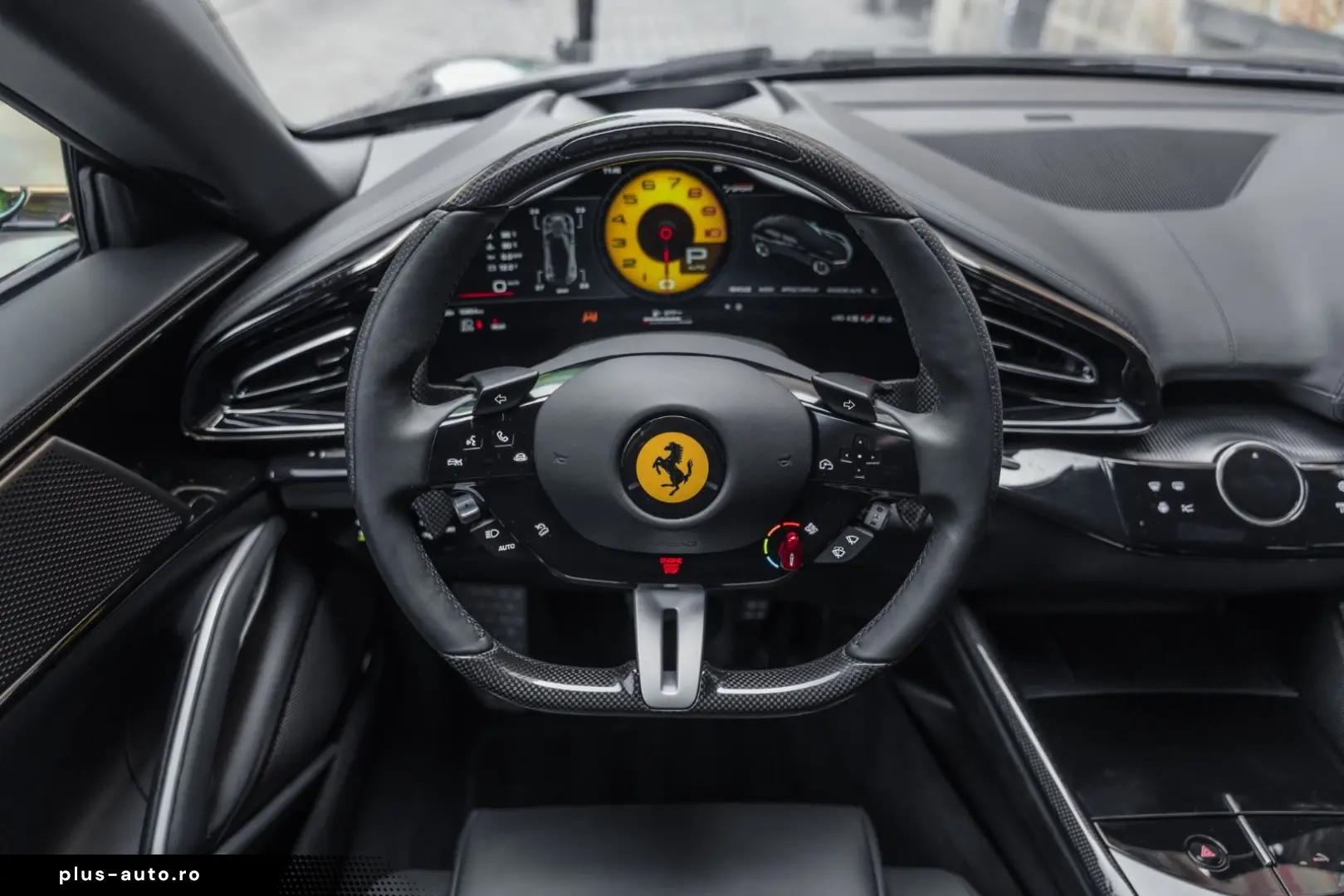 FERRARI Purosangue V12 DCT 4WD