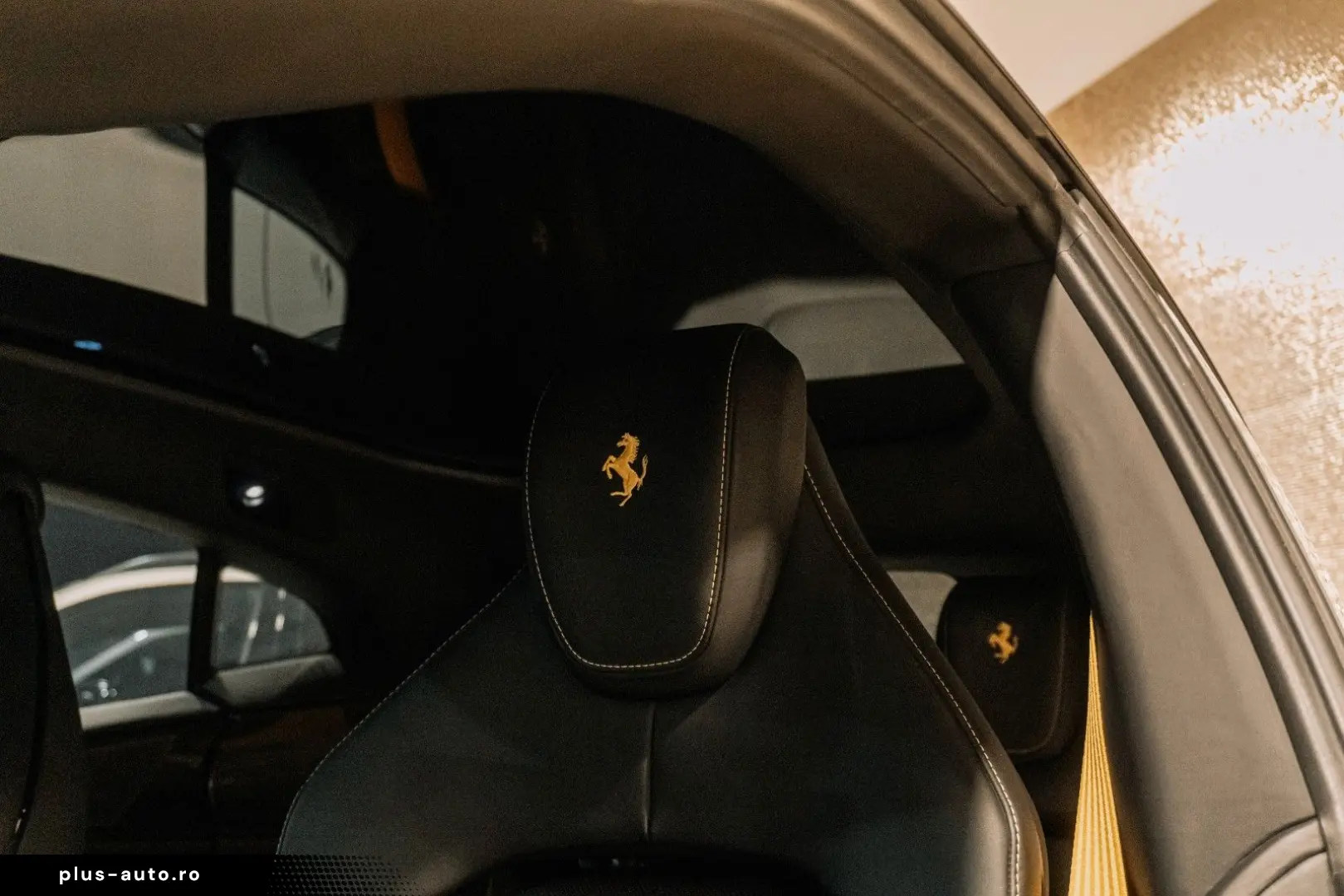 FERRARI Purosangue   CARBON   PANO   MASSAGE