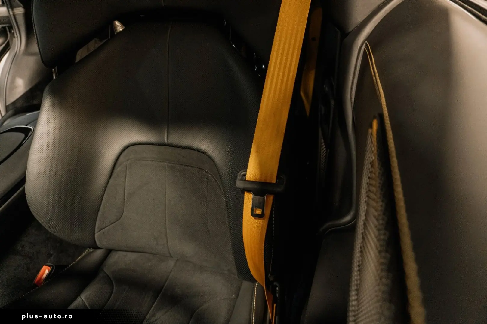 FERRARI Purosangue   CARBON   PANO   MASSAGE