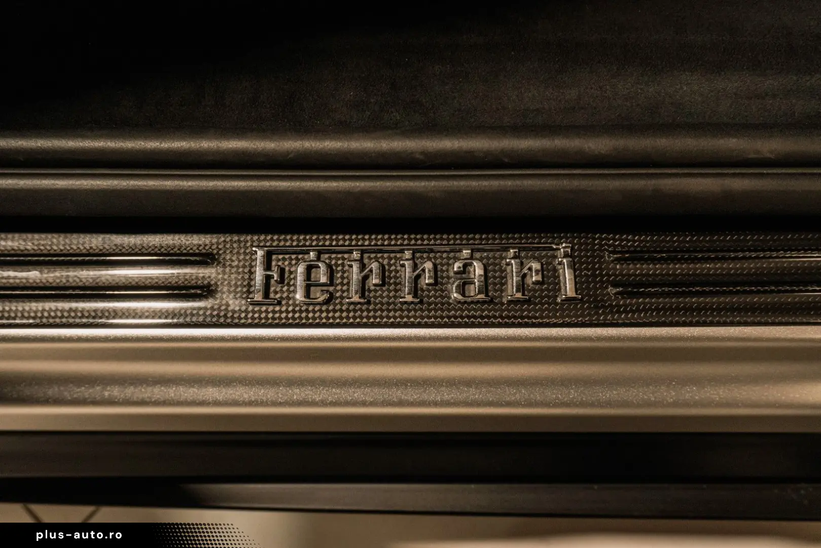 FERRARI Purosangue   CARBON   PANO   MASSAGE