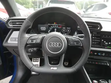 AUDI S3 Limousine 2.0 TFSI quattro NAVI LED AKRAPOVIC