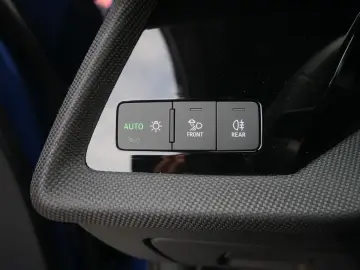 AUDI S3 Limousine 2.0 TFSI quattro NAVI LED AKRAPOVIC