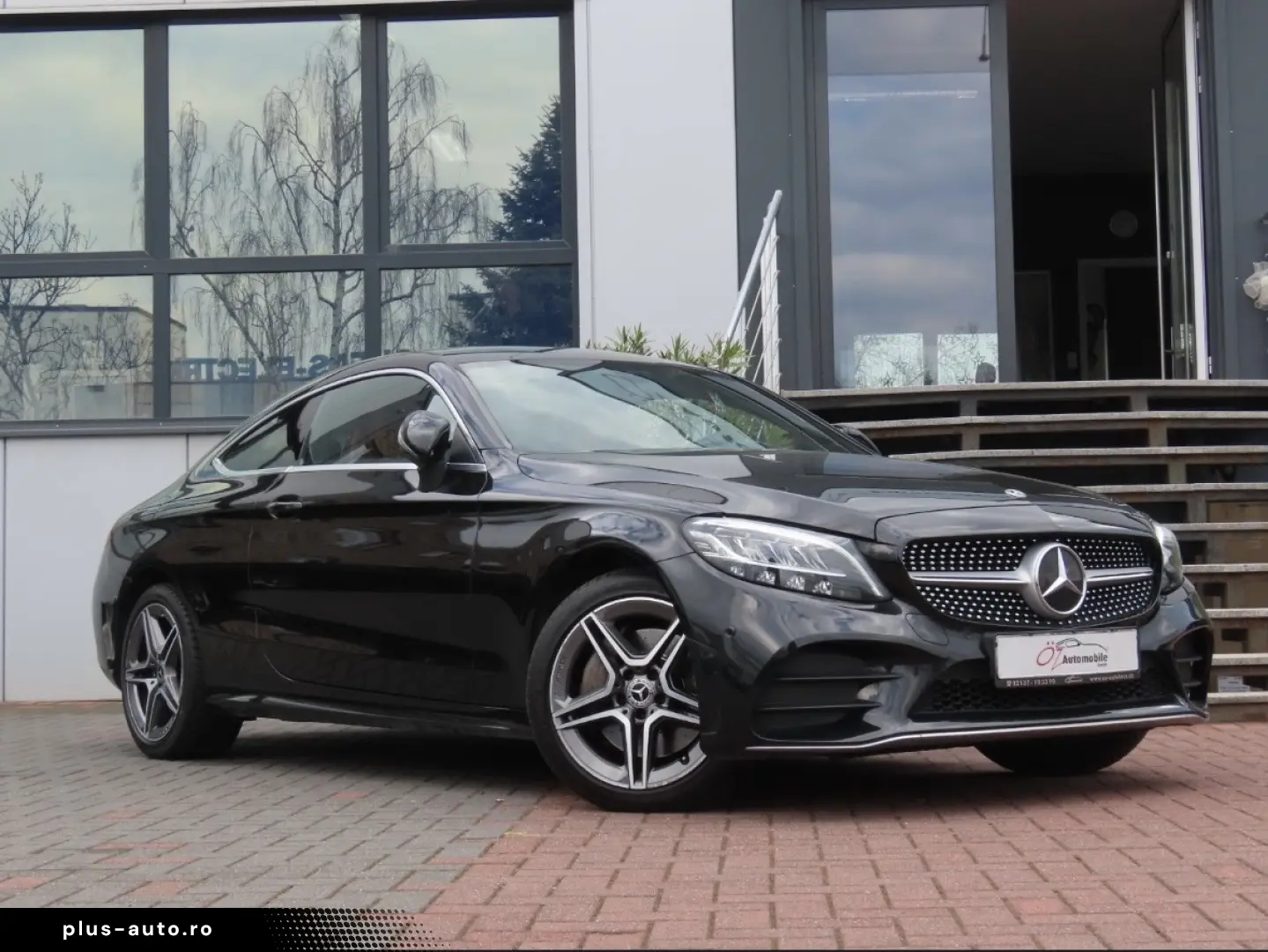 Mercedes-Benz C 300 4MATIC
