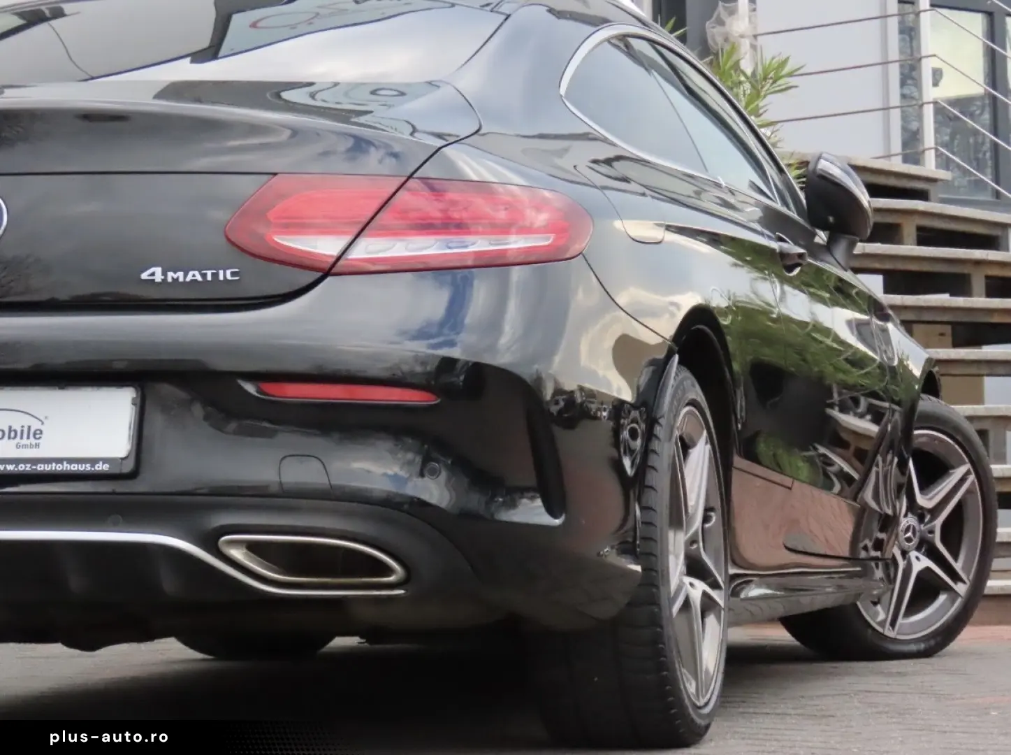 Mercedes-Benz C 300 4MATIC