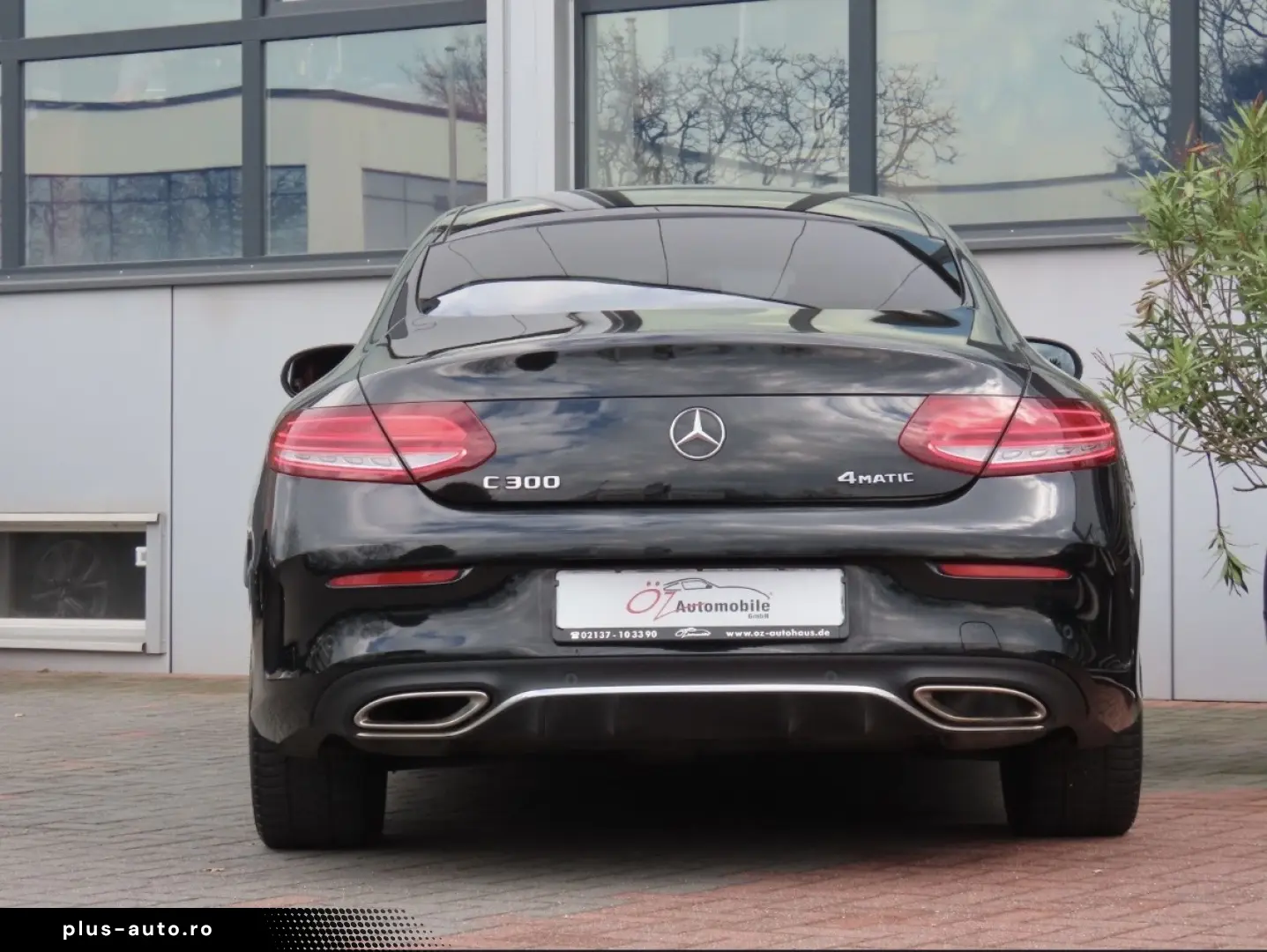 Mercedes-Benz C 300 4MATIC