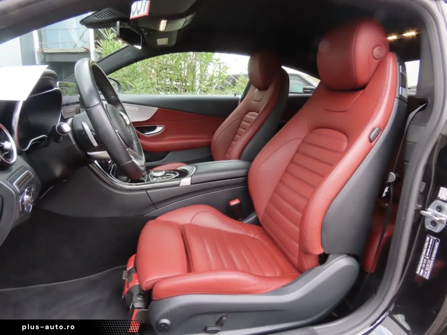 Mercedes-Benz C 300 4MATIC