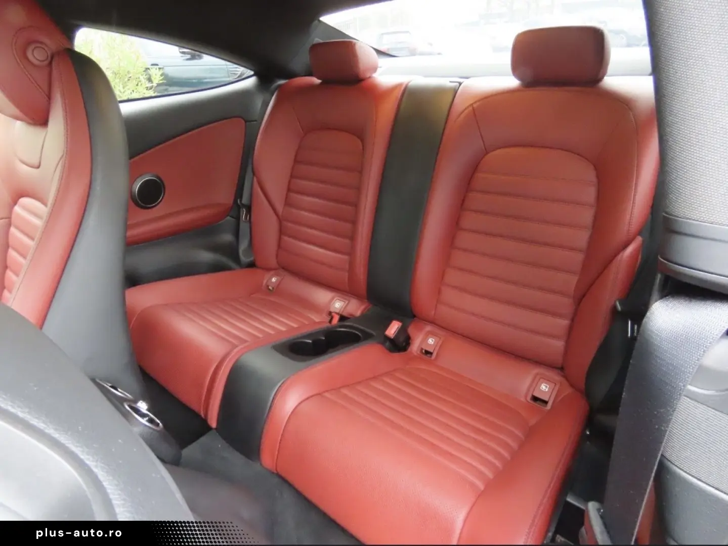 Mercedes-Benz C 300 4MATIC